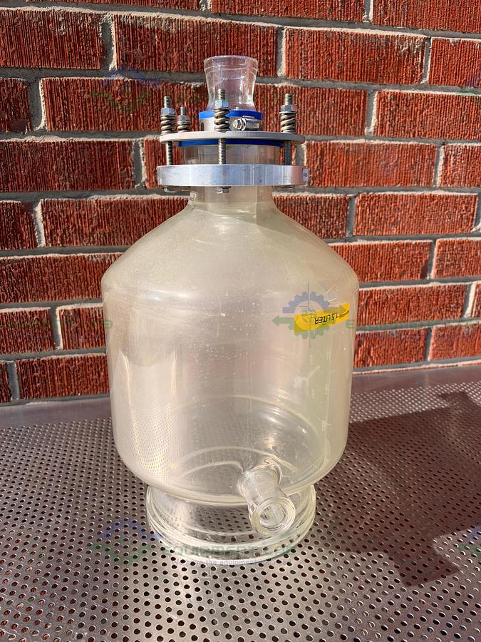 Used Unbranded 1.5 Liter Jacketed Reactor Glass