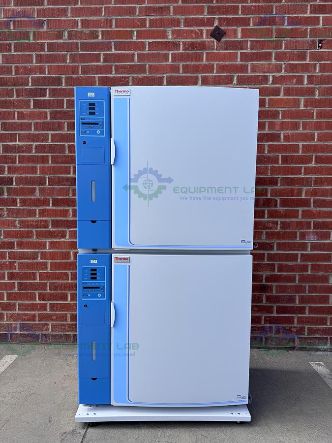 Used Thermo Forma 3310 Steri-Cult Double Stack CO2 Incubator, 11 cu. ft, 50°C MFG 21