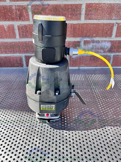 Used ITT Pure-Flo  A216 Diaphragm Stainless Steel Valve 1.5" w/ ASCO Valve Positioner