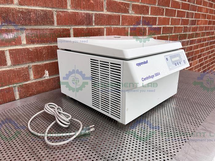 Used Eppendorf 5804 Benchtop Centrifuge w/ Eppendorf A-4-44 Rotor 5000 RPM