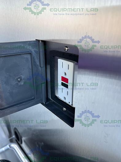 Used Labconco 302611100 Class II Type A2 Logic + Biological Safety Cabinet 6 Ft, 115V