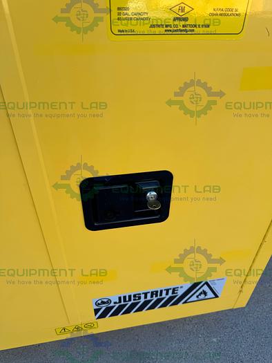 Used Justrite 892320 Flammable Liquid Storage Cabinet 22 Gallon w/ Shelf, Key