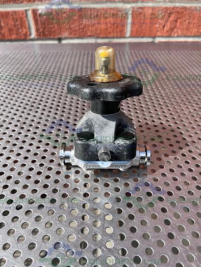 Used ITT Pure Flo  .75-F-419-6-4-TM-CWP150 Diaphragm Valve w/ 3/4" Sanitary Fitting