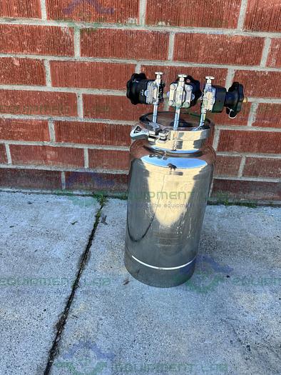 Used Eagle Stainless  BTB21 10 Liter Stainless Steel Bottle w/ 3 ITT Valves