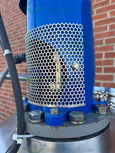 Used DCI 800 Liter Stainless Steel Jacketed Reactor 45 PSI w/ 0.5 HP Mixer