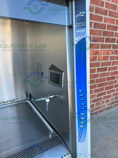 Used Labconco 302611100 Class II Type A2 Logic + Biological Safety Cabinet 6 Ft, 115V