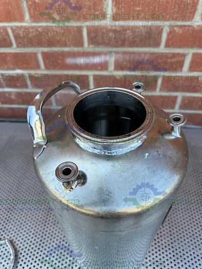 Used Alloy Products 15 Liter Stainless Steel Vessel 125 PSI w/ 4.5" Opening