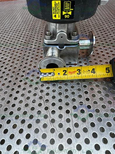Used ITT Pure Flo Advantage B209  3 - Way Diaphragm Valve w/ 1" Sanitary Fitting