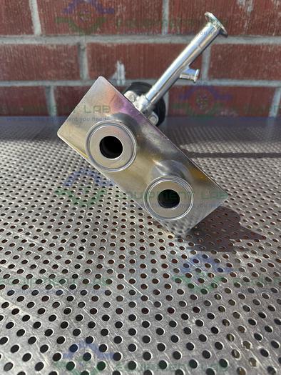 Used ITT Pure Flo Advantage 6 -Way Diaphragm Valve w/  1"  Sanitary Fitting