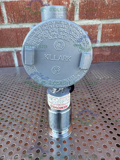 Used ITT 103-X-7814 Neo-Dyn Pressure Switch w/ Killark GEMC Aluminum Outlet Body