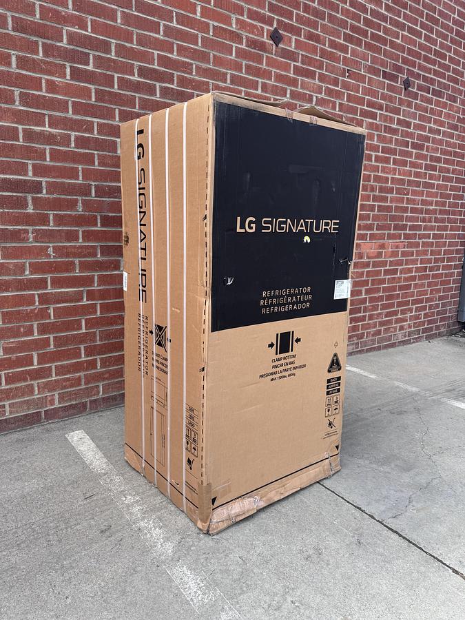 LG SIGNATURE SMART Counter-Depth Refrigerator in Textured Steel, Instaview