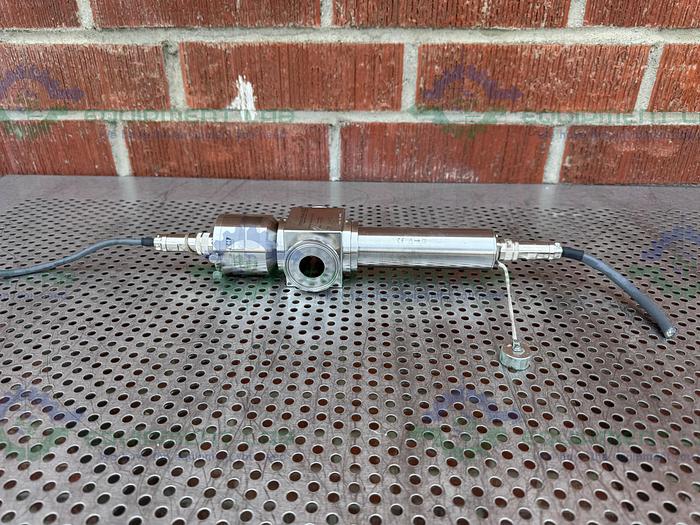 Used Endress+Hauser OUSAF44-B1A1 UV Absorption Sensor w/OUA260-AA1E07B1A3A Photometer