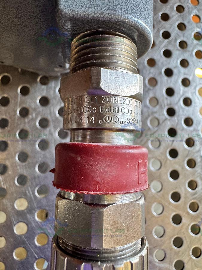 Used Dwyer TTE-104-W Temperature Transmitter 10-35 VDC