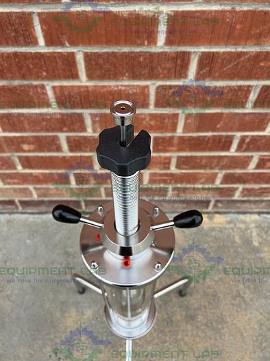 Used Cytiva / GE / Pharmacia BPG 100 / 500 Chromatography Column 4L w/ 4-way Valve