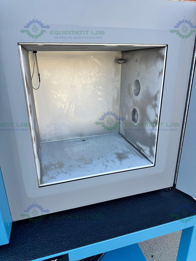 Used Thunder Scientific 2500 LT Humidity Generator -10 - 70ºC, RH 10% - 95%