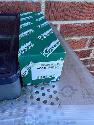 for parts or not working Bee International Mini DeBee High Pressure Homogenizer, 45,000 PSI/ 3,100 Bar