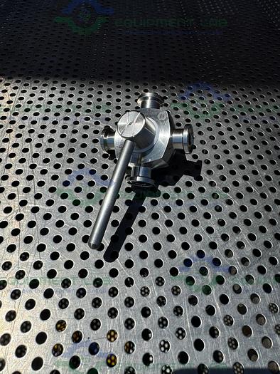 Used GE Healthcare Salvi DN10 1220 4-way 316 Valve 18-1012-57 w/1/2" Sanitary Fitting