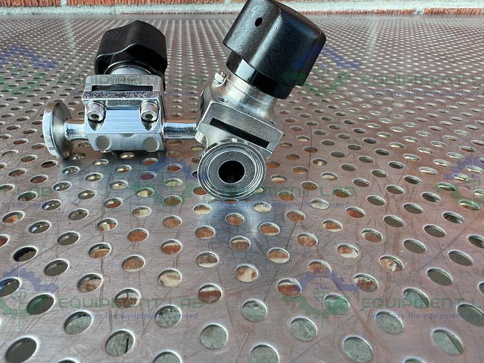 Used 2 Aquasyn 6155535 Diaphragm Valve w/ 1/2" Sanitary Fittings