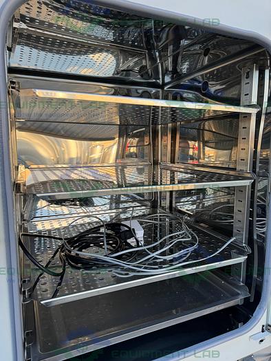 Used Nuaire  NU-8700 Autoflow IR Water Jacketed CO2 Dual Stacked Incubator