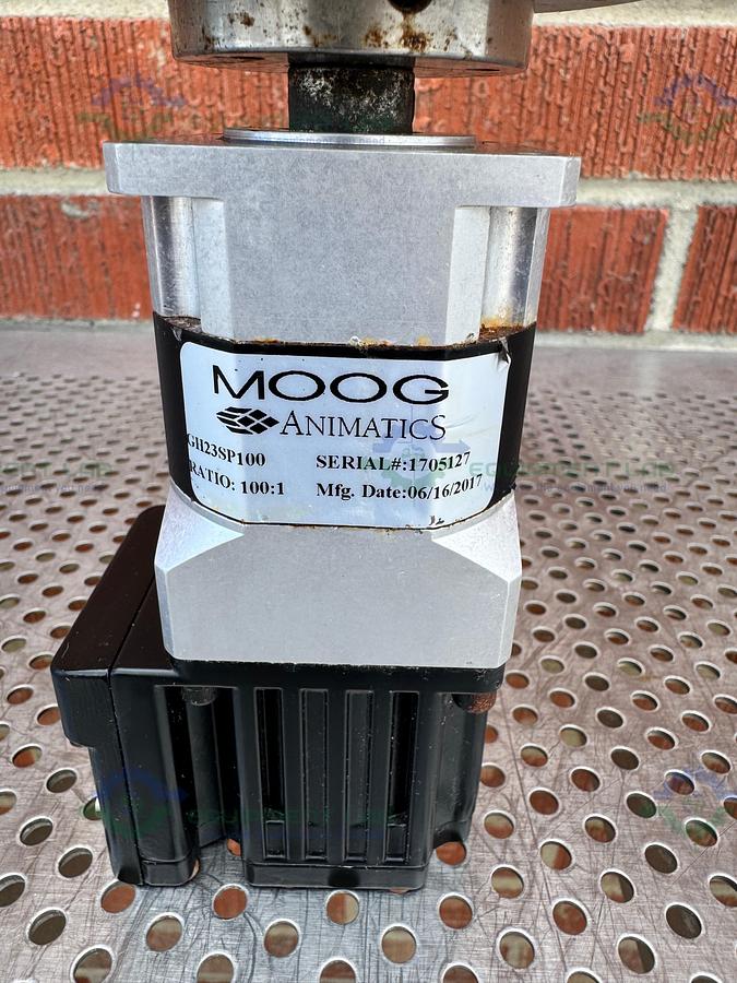 Used Moog SM23165DT-DE Integrated Servo Smart Motor w/ Moog GH23SP100 Gear Box 100:1
