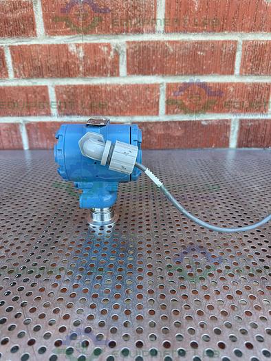 Used Rosemount 2090FG2S2DE1 Pressure Transmitter 0 to 150 PSI w/ 2" Fitting