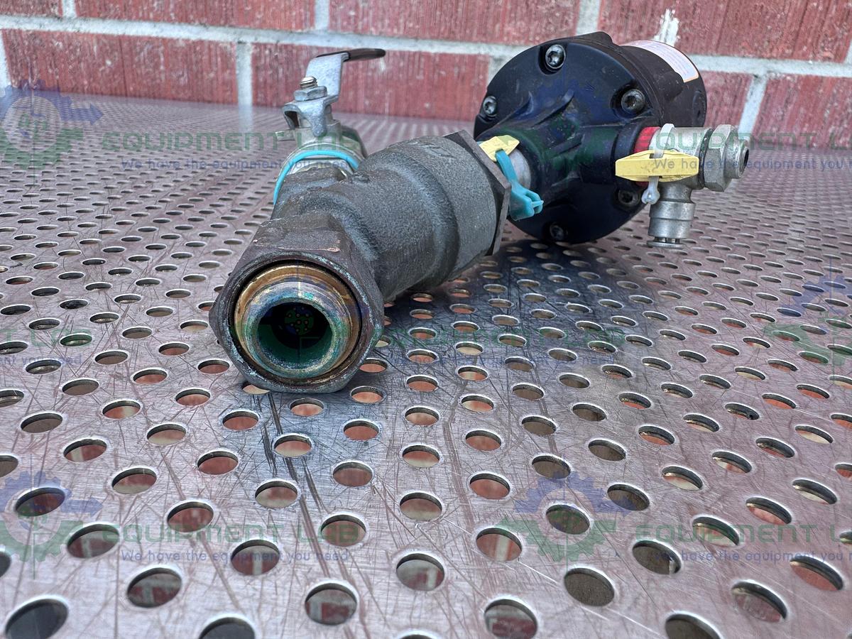 Used Gemu 554/15 Pneumatic Angle Seat Globe Valve w/ 1/2" Compression Fitting, Valve