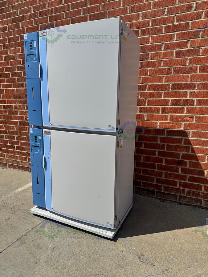 Used Thermo Forma 3310 Steri-Cult Double Stack CO2 Incubator, 11 cu. ft, 50C