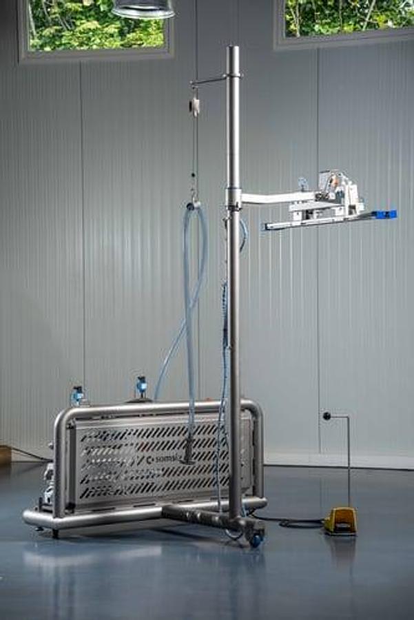 Somsix Vacuum & Gas Injection Automatic Spout Sealer Inertisation Machine MFG 22