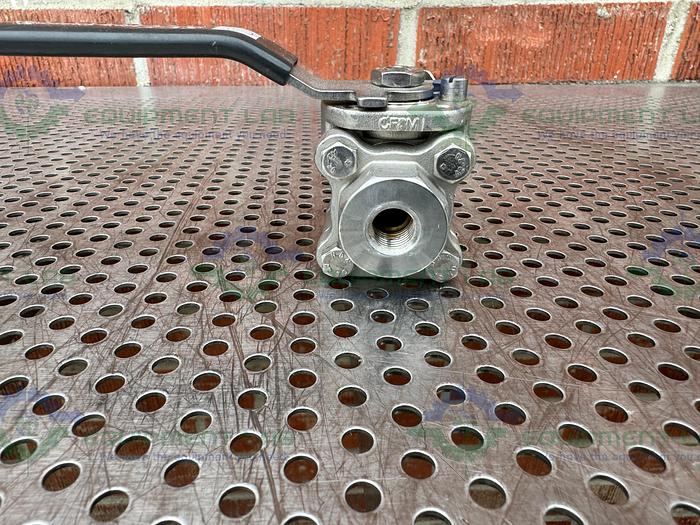 Used SVF -F. C. I. R86666ATSE Compression Ball Valve w/ 1/4" Threaded Fitting 1500PSI