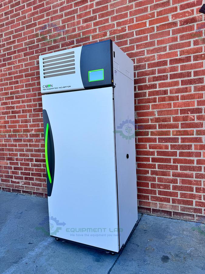 Used Caron 7001-33-1 Reach In Refrigerated Incubator  5 to +70°C, 33 Cu, Ft, 115 V