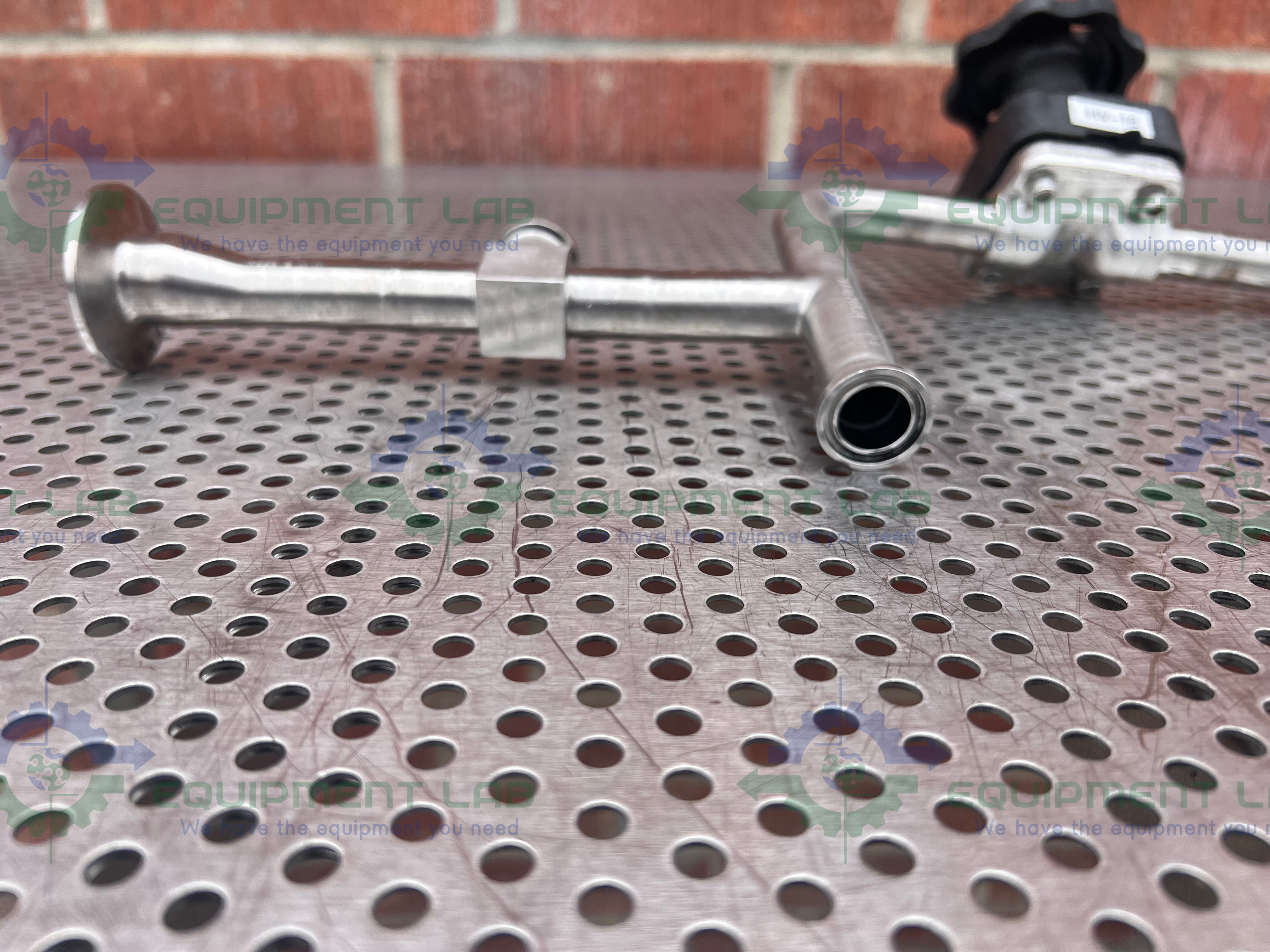 Used ITT Pure Flo .75-316L-SFV5 4 -Way Diaphragm Valve w/ 3/4" Sanitary Fitting