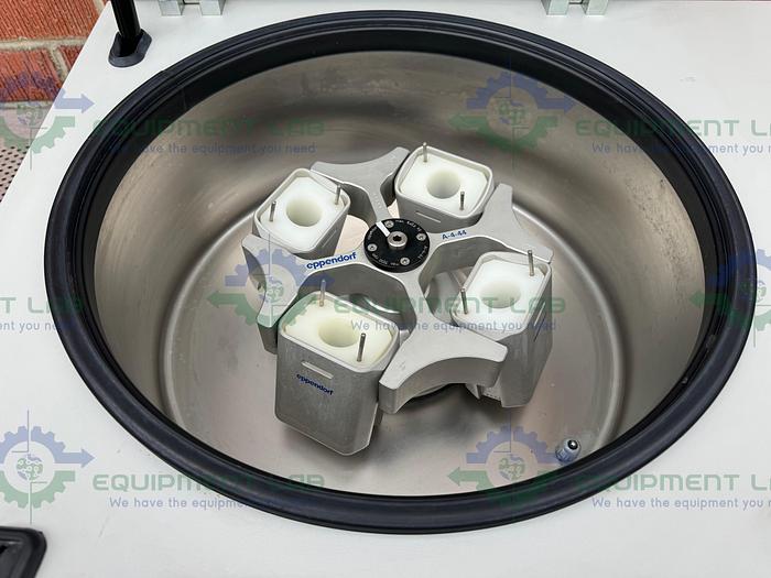 Used Eppendorf  5810R Refrigerated Centrifuge w/ Eppendorf A-4-44 Rotor