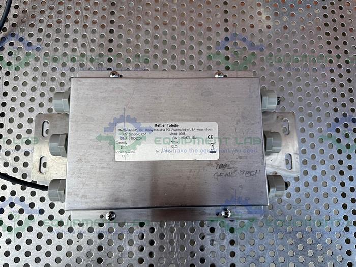 Used Mettler Toledo  Flexmount Scale Weigh Module w/ 0958 Load Cell Junction Box