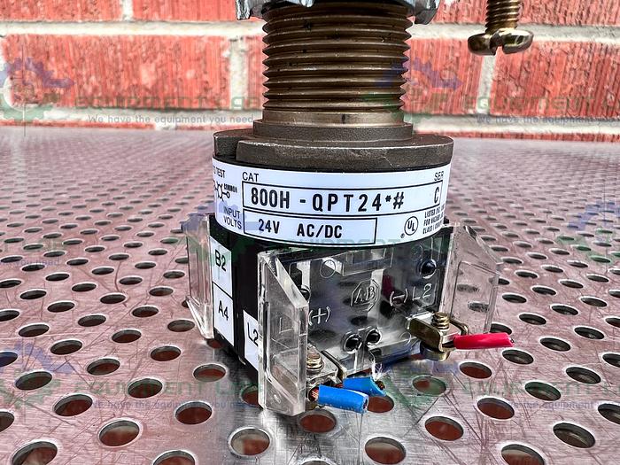 Used Allen-Bradley  800H-QPT24 Series C Illuminated Push Button Switch 24V