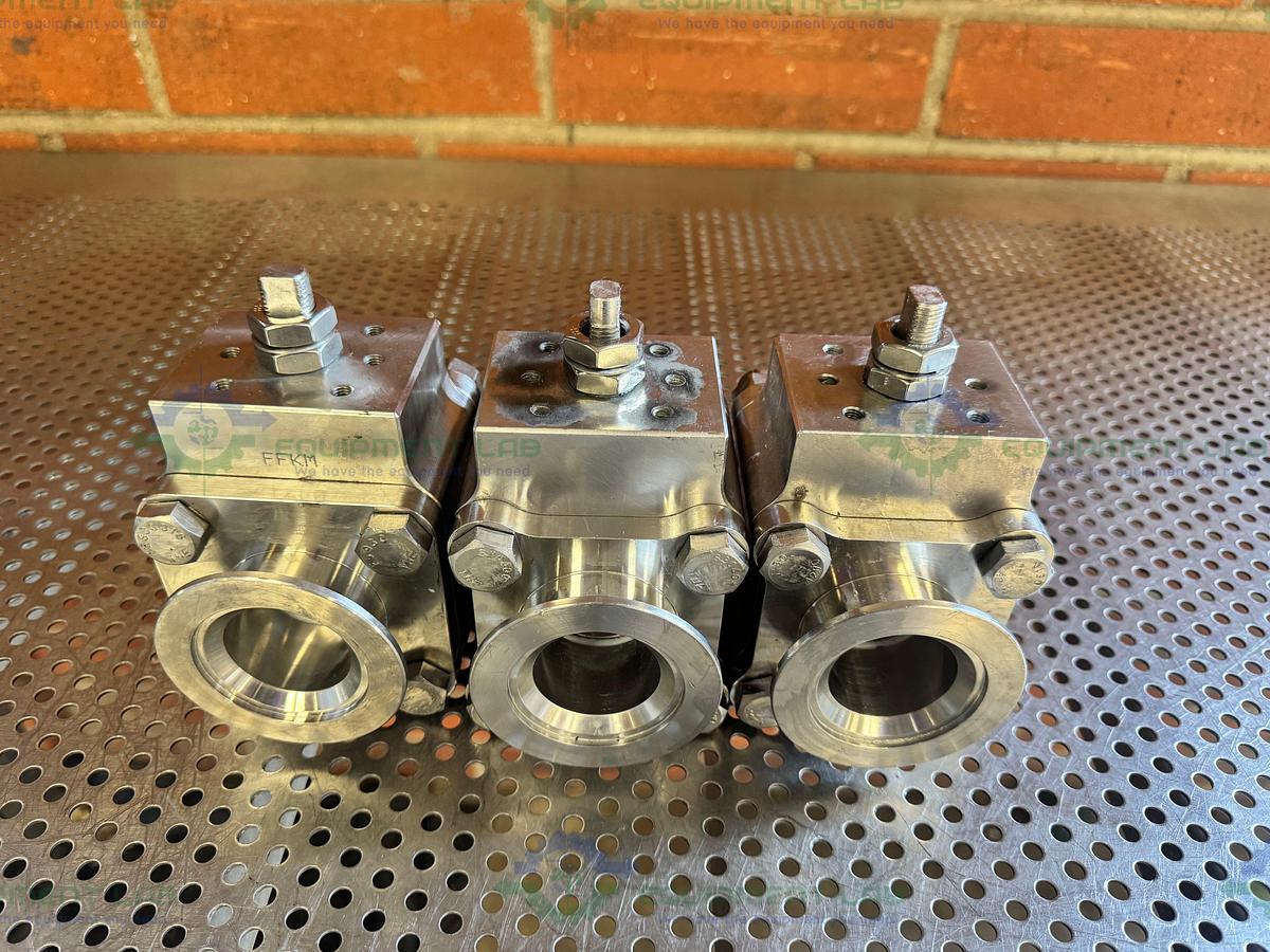 Used Unknown Brand Stainless Steel Ball Valve w/ KF50 Vacuum Fitting