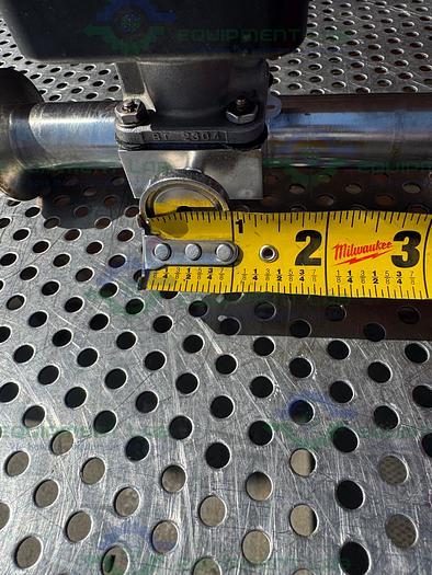 Used ITT Pure Flo 4 -Way Diaphragm Valve w/ 1 1/2" to 1" to 1/4" Sanitary Fitting