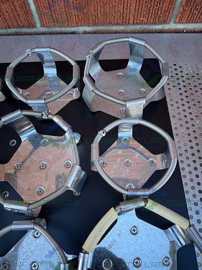 Used New Brunswick  Innova 42 Shaker  Platform 18" x 18" w/  Flask Holders