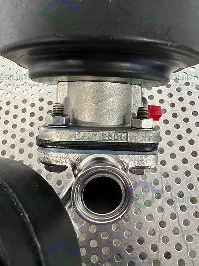 Used 2 ITT Pure-Flo A208 Diaphragm Valves 90PSI w/ 3/4" and 1/2" Sanitary Fittings