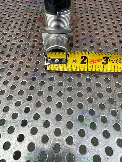 Used Hylok B4VF-8N Stainless Steel Valve w/ 1/2" NPT Threaded Fitting