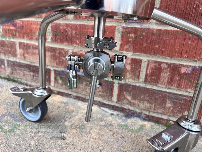 Used Cytiva / GE / Pharmacia BPG 100 / 500 Chromatography Column 4L w/ 2- 4-way Valve