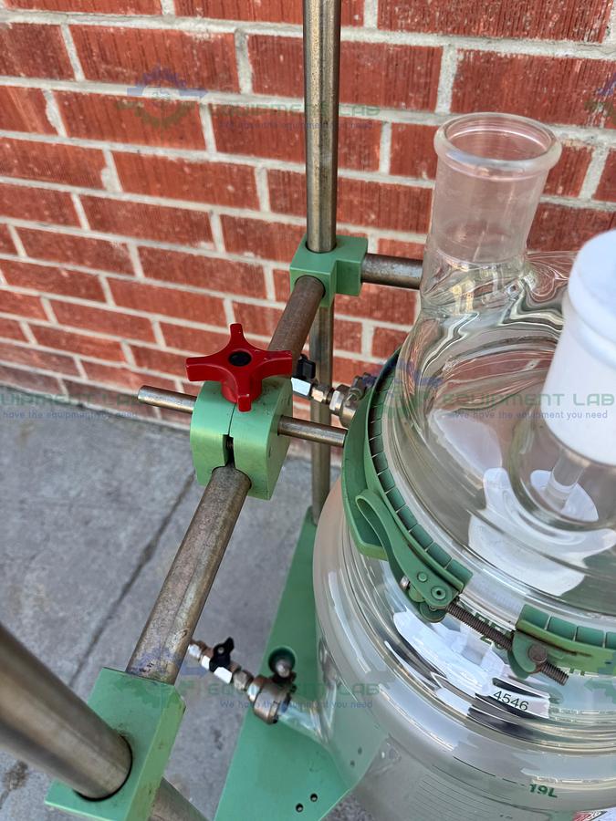 for parts or not working Chemglass 20 Liter Jacketed Glass Reactor w/ Stand, Impeller