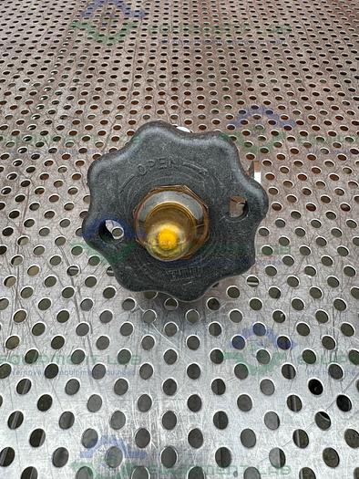 Used ITT Pure Flo .5-316L-RA20MAX-CWP150  Diaphragm Valve w/ 1/2" Sanitary Fitting