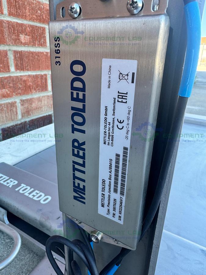 Used Mettler Toledo PUA669 Stainless Steel Scale 500 lbs w/ 36" x 36" Platform, Ramps