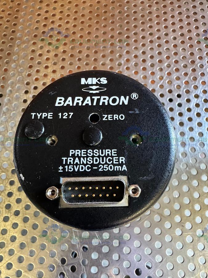 Used MKS Baratron 127AAX-14127  Pressure Transducer 1000 mbar, 15 VDC w/ KF40 Fitting
