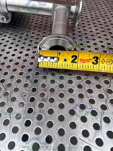 Used ITT Pure Flo 1-316L-SFV5-CWP150 3 -Way Diaphragm Valve w/ 1" Sanitary Fitting