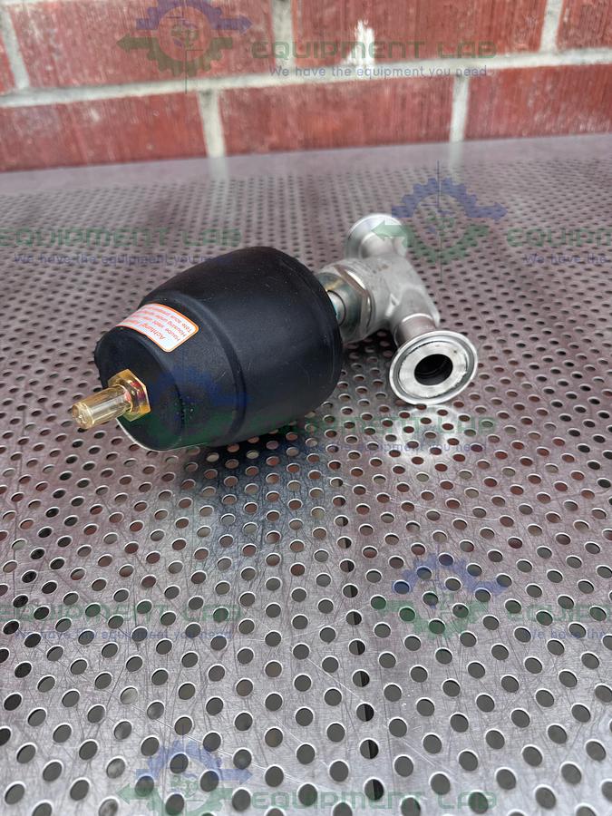 Used Gemu 554/25/D55 Pneumatic Angle Seat Globe Valve w/ 1" Sanitary Fitting