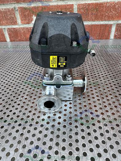 Used ITT Pure Flo Advantage B209  3 - Way Diaphragm Valve w/ 1" Sanitary Fitting
