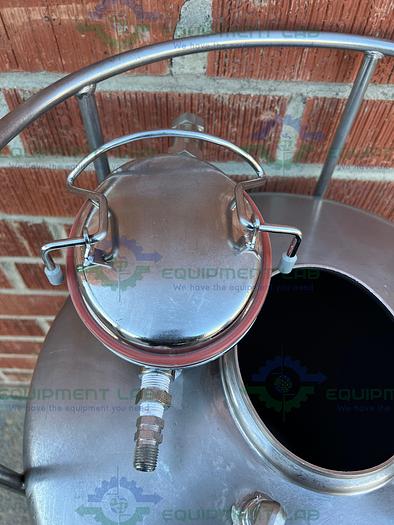 Used Alloy Products  120 Liter Stainless Steel Pressure Vessel 100 PSI