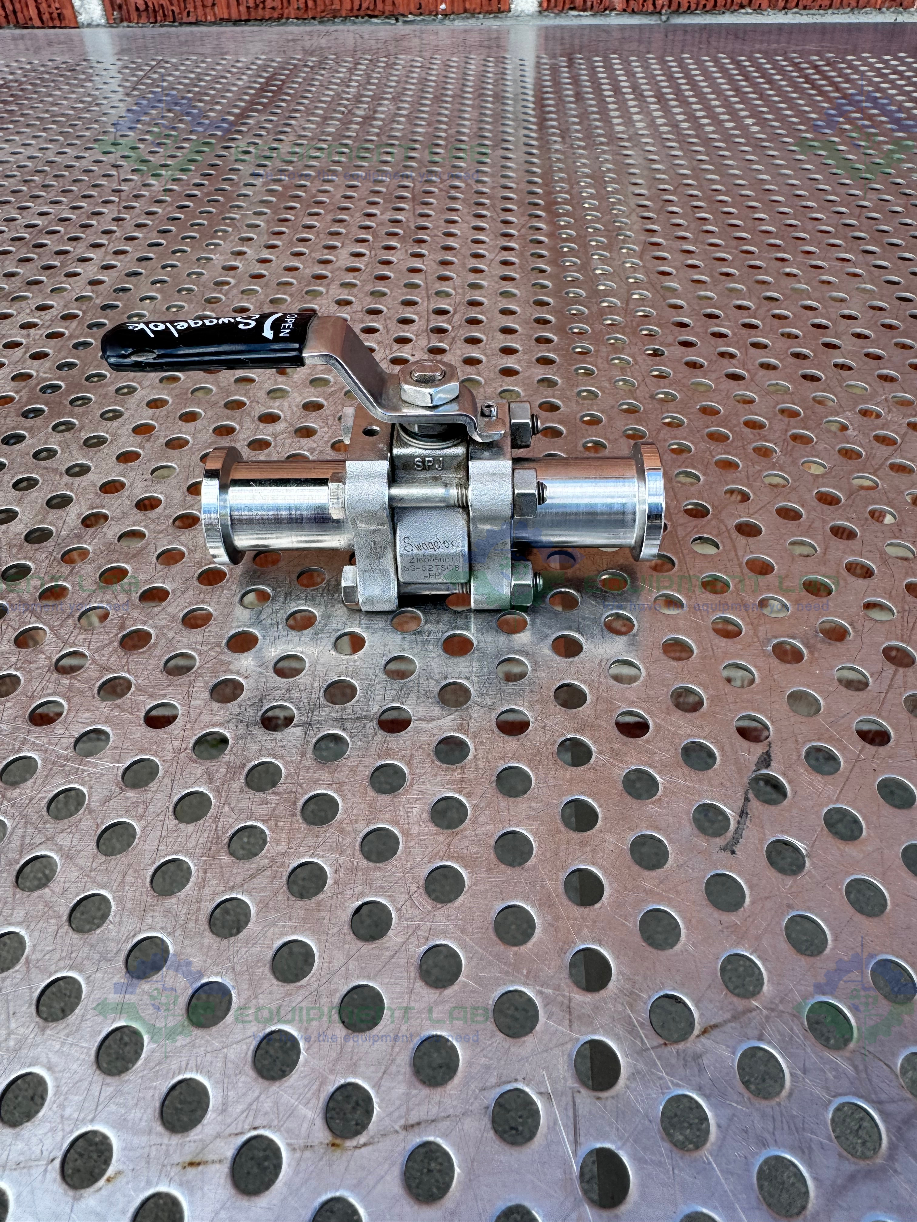 Used Swagelok SS-62TSC8 -EP Stainless Steel Ball Valve w/ 1/2" Sanitary Fitting