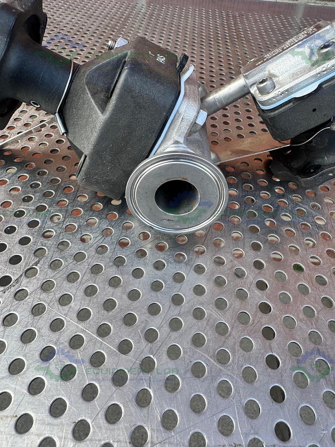 Used 2- ITT Pure Flo RA0.5MAX Diaphragm Valve w/ 1" to 1/2" Sanitary Fitting